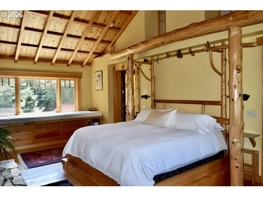 Bedroom, Owner's Suite