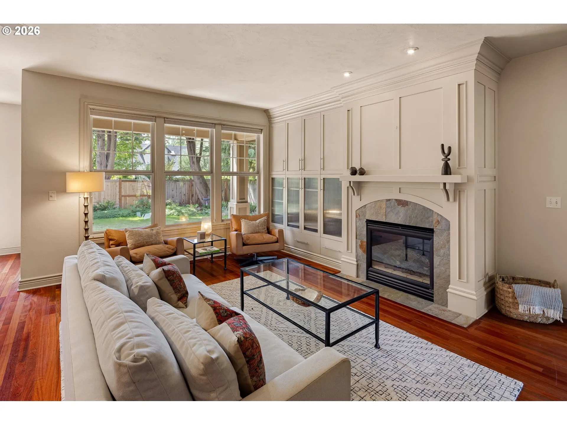 Living Room-Fireplace