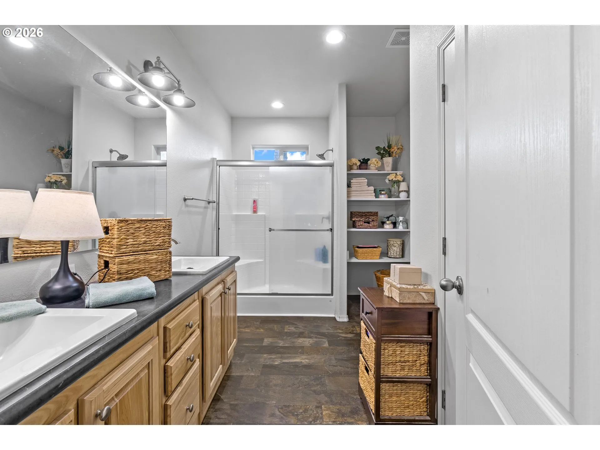 Bathroom, Attached