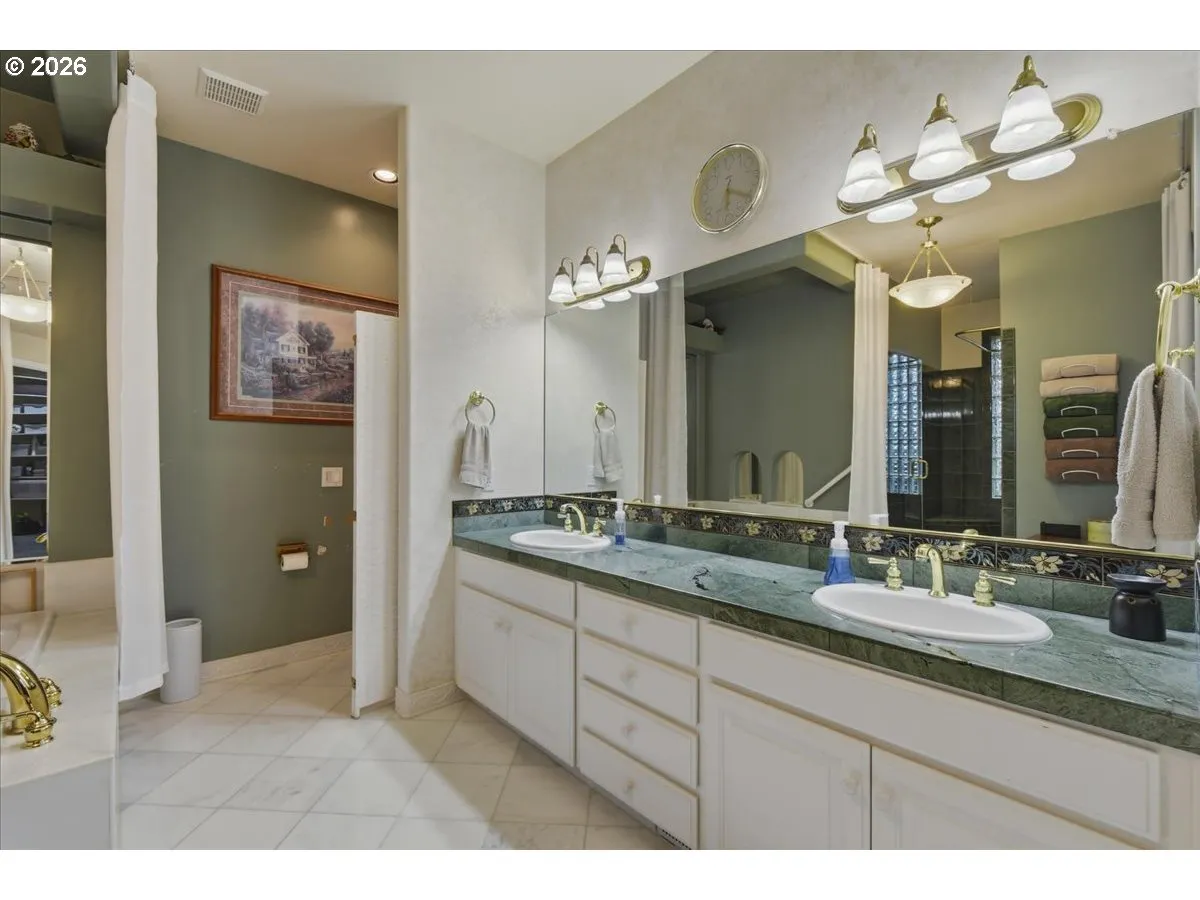 Bathroom-Double Sinks