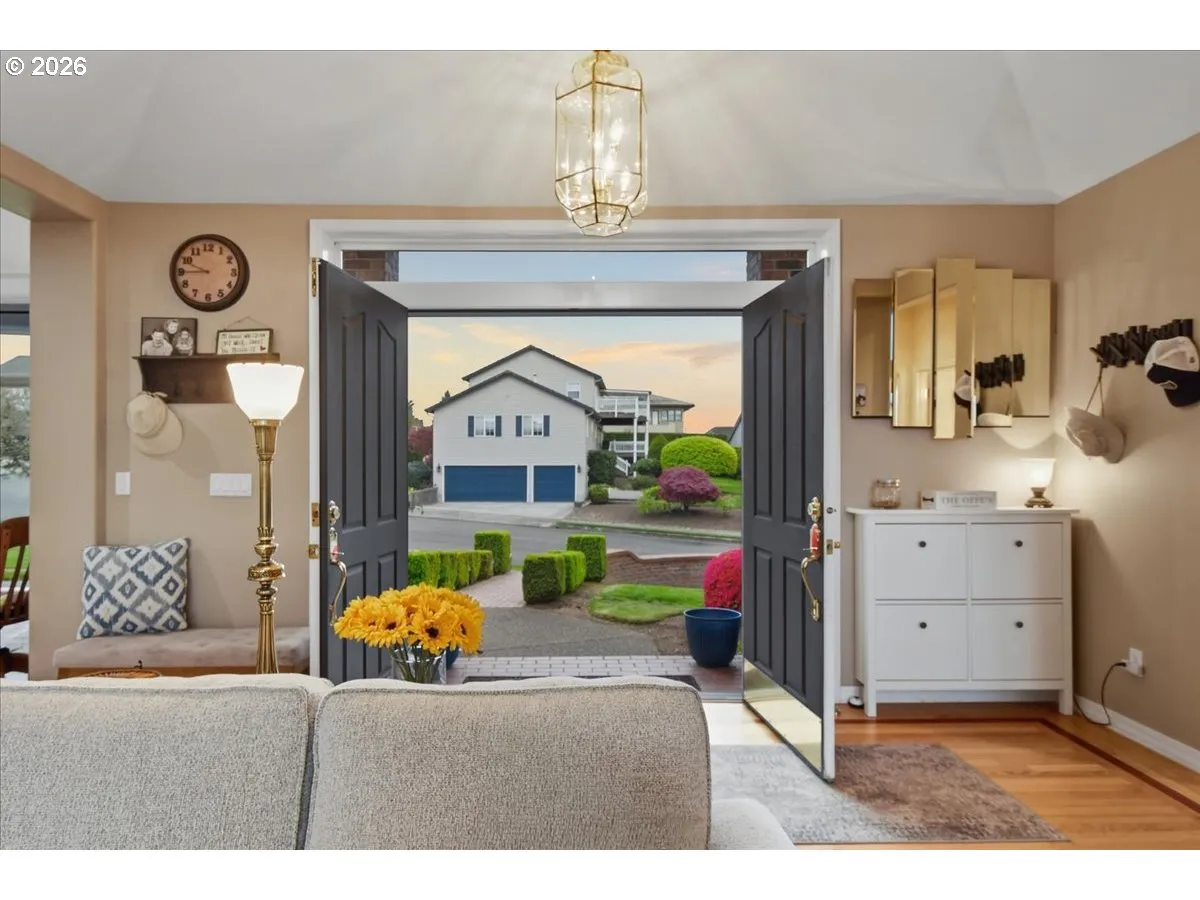 Entrance/Foyer