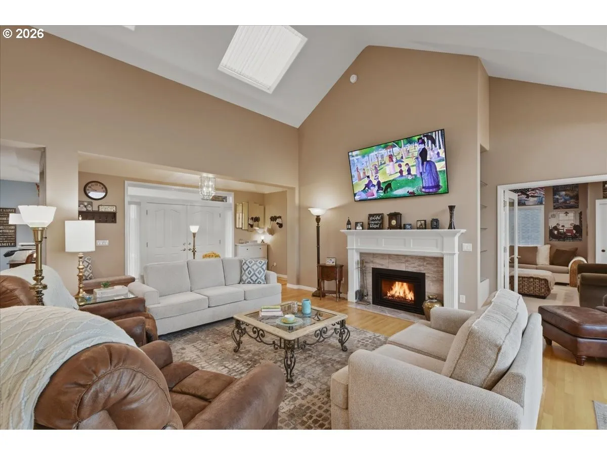 Great Room-Skylight