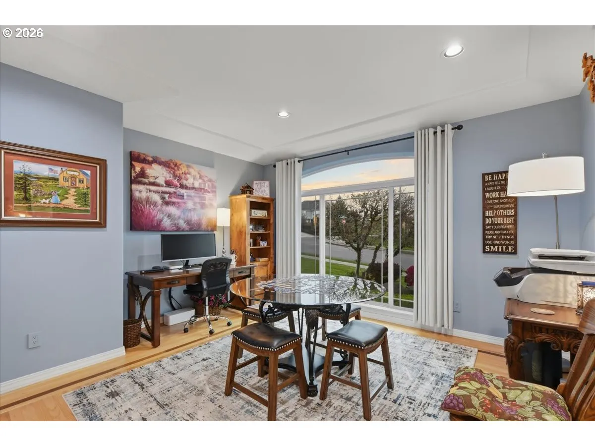Dining Room-Formal