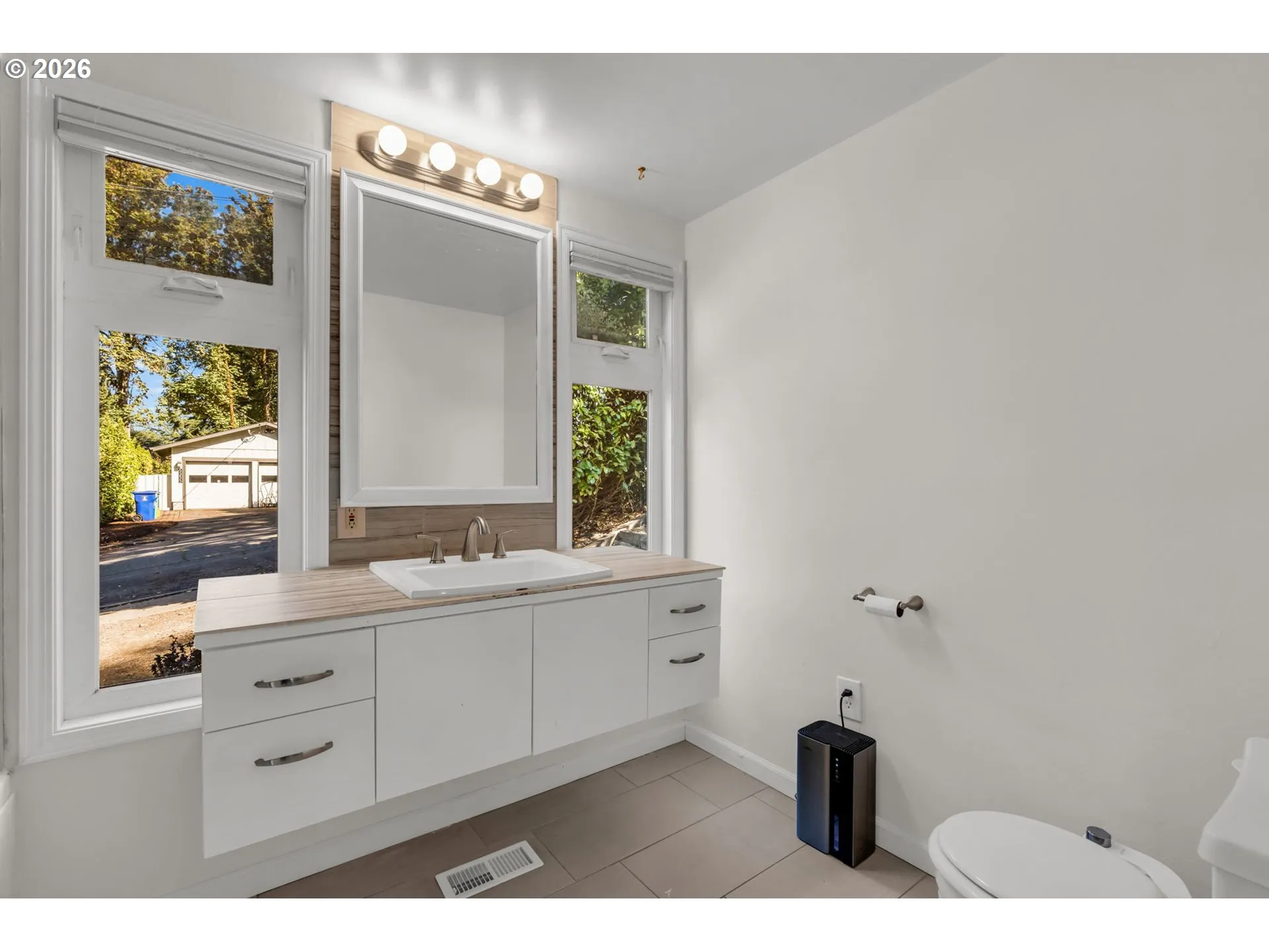 En Suite Bathroom