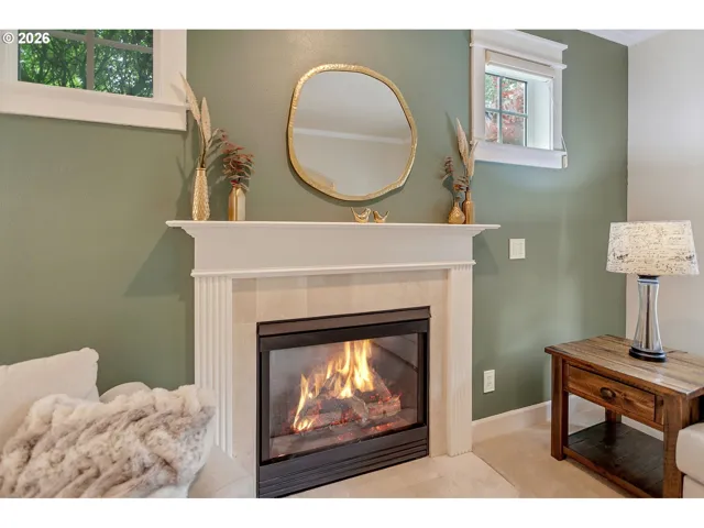 Living Room-Fireplace