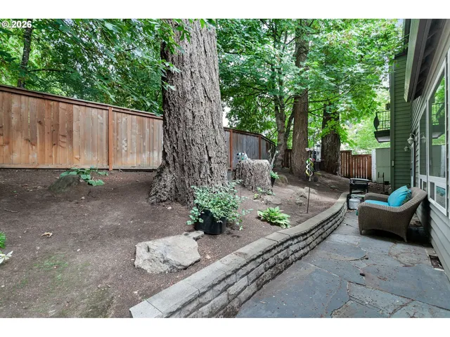 Yard-Fenced