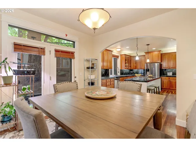 Kitchen/Nook-Eating Area