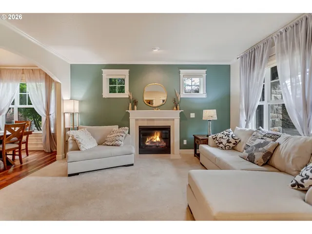 Living Room/Dining Room