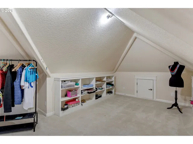 Bonus Room-Vaulted Ceilings