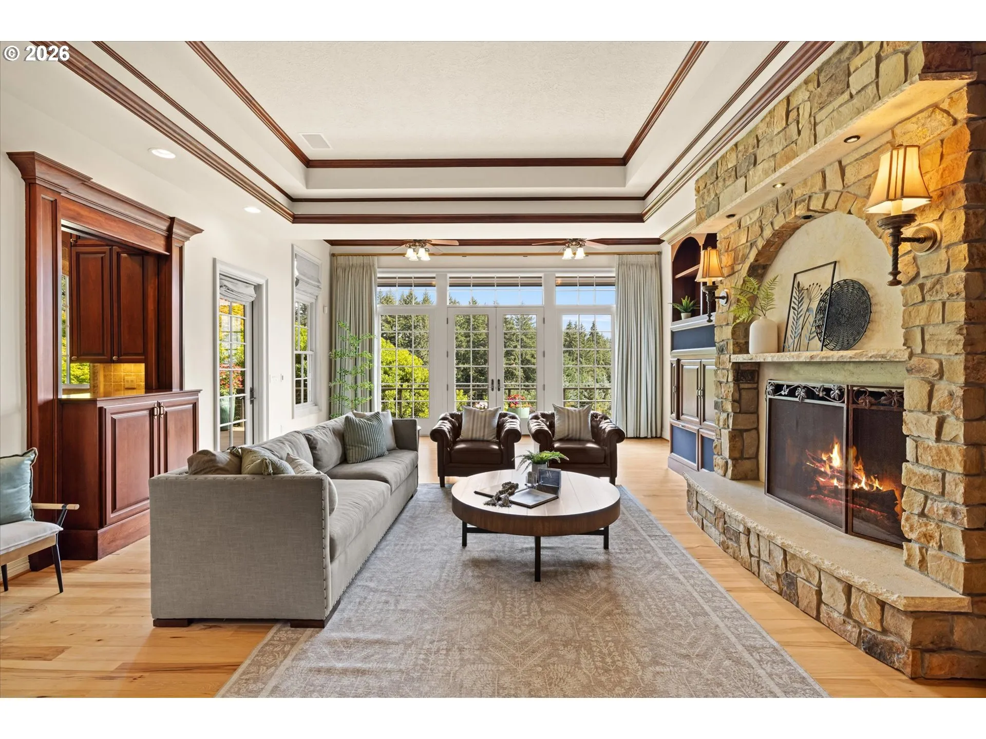 Living Room-Fireplace