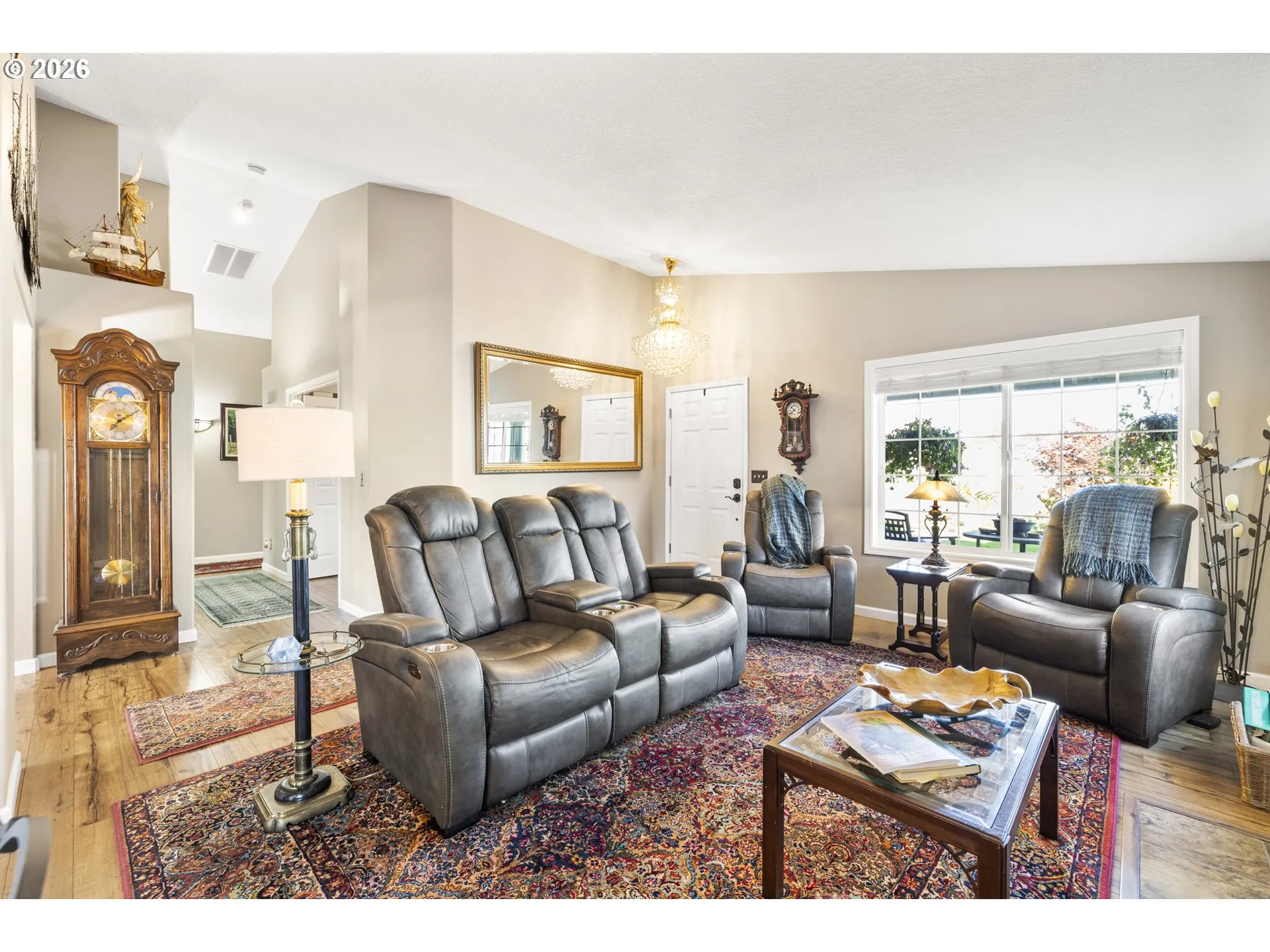 Living Room-Vaulted Ceilings