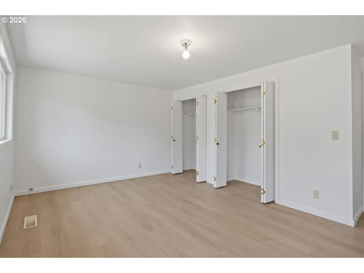 Primary Bedroom-Attached Bathroom