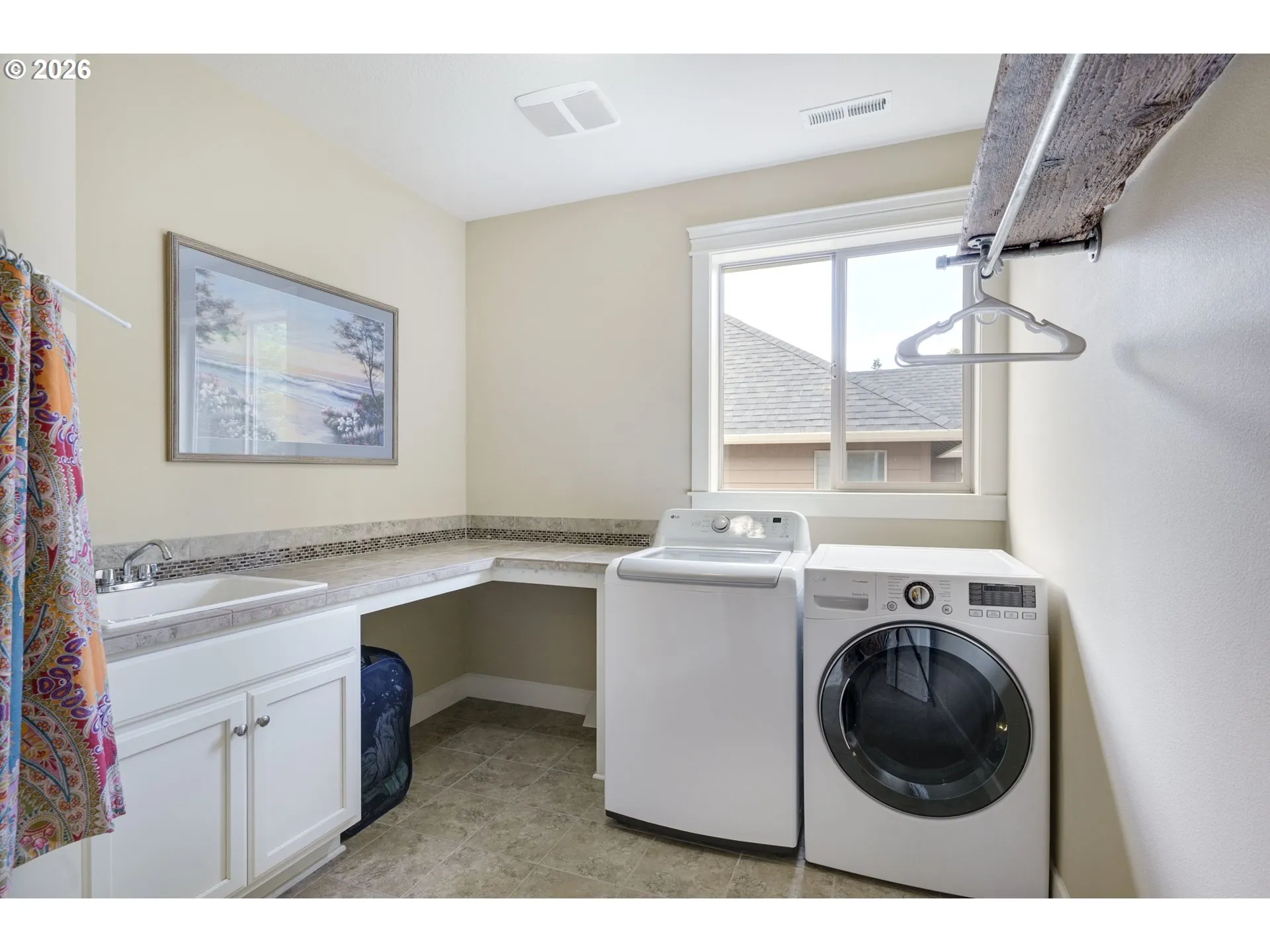 Laundry-Upper