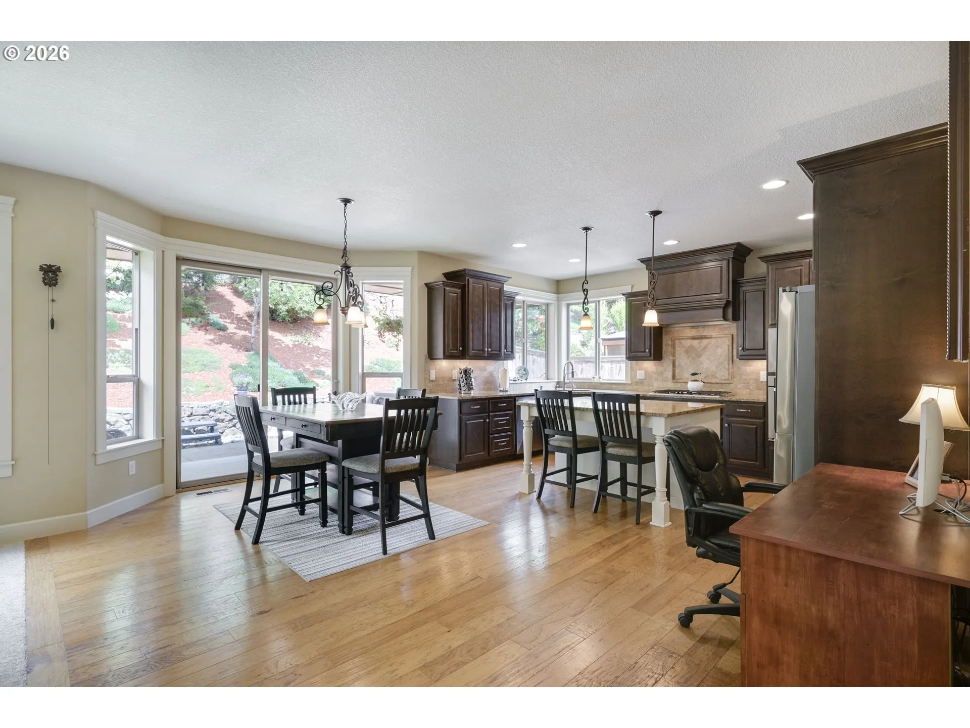 Kitchen/Nook-Eating Area