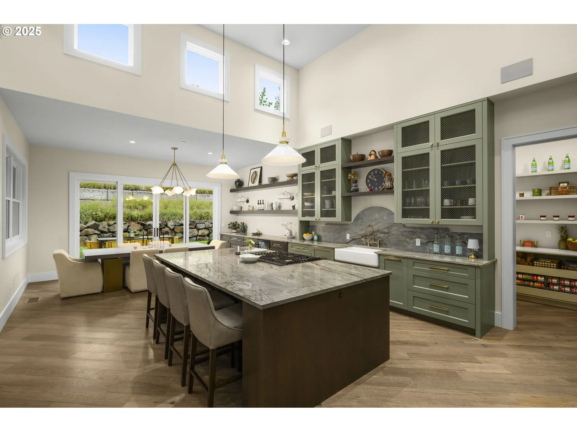 Kitchen/Dining Room-Island