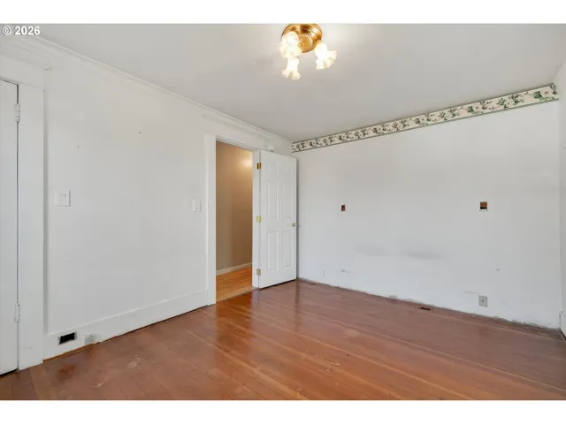 Bedroom-Main
