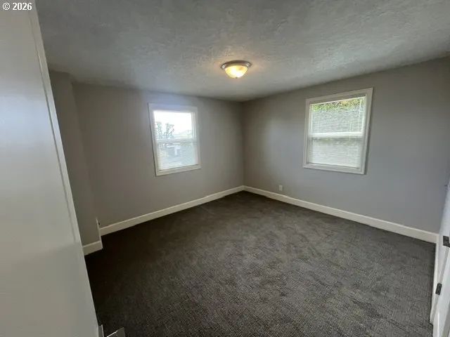 Bedroom, Primary
