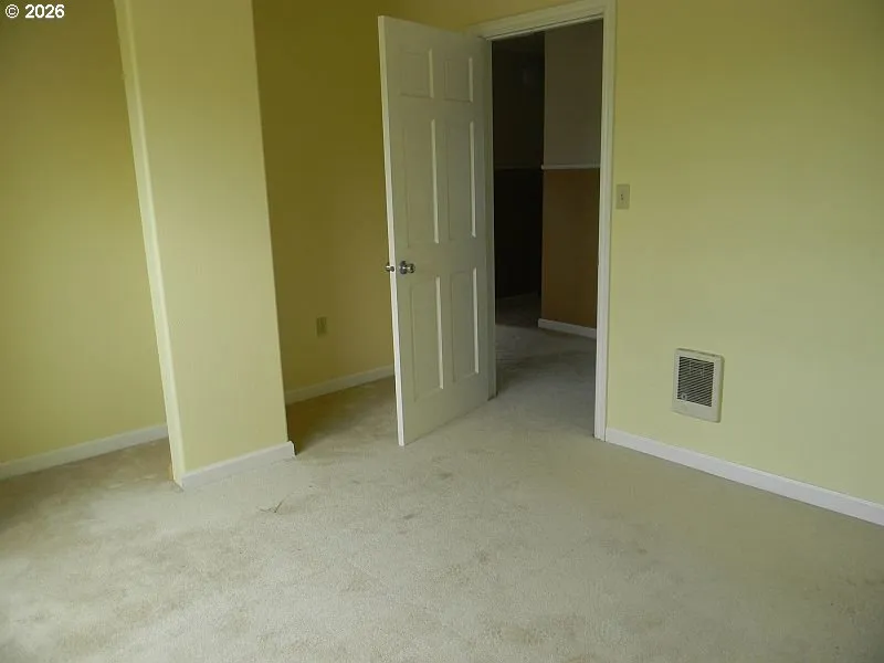 Bedroom-#4 Upper