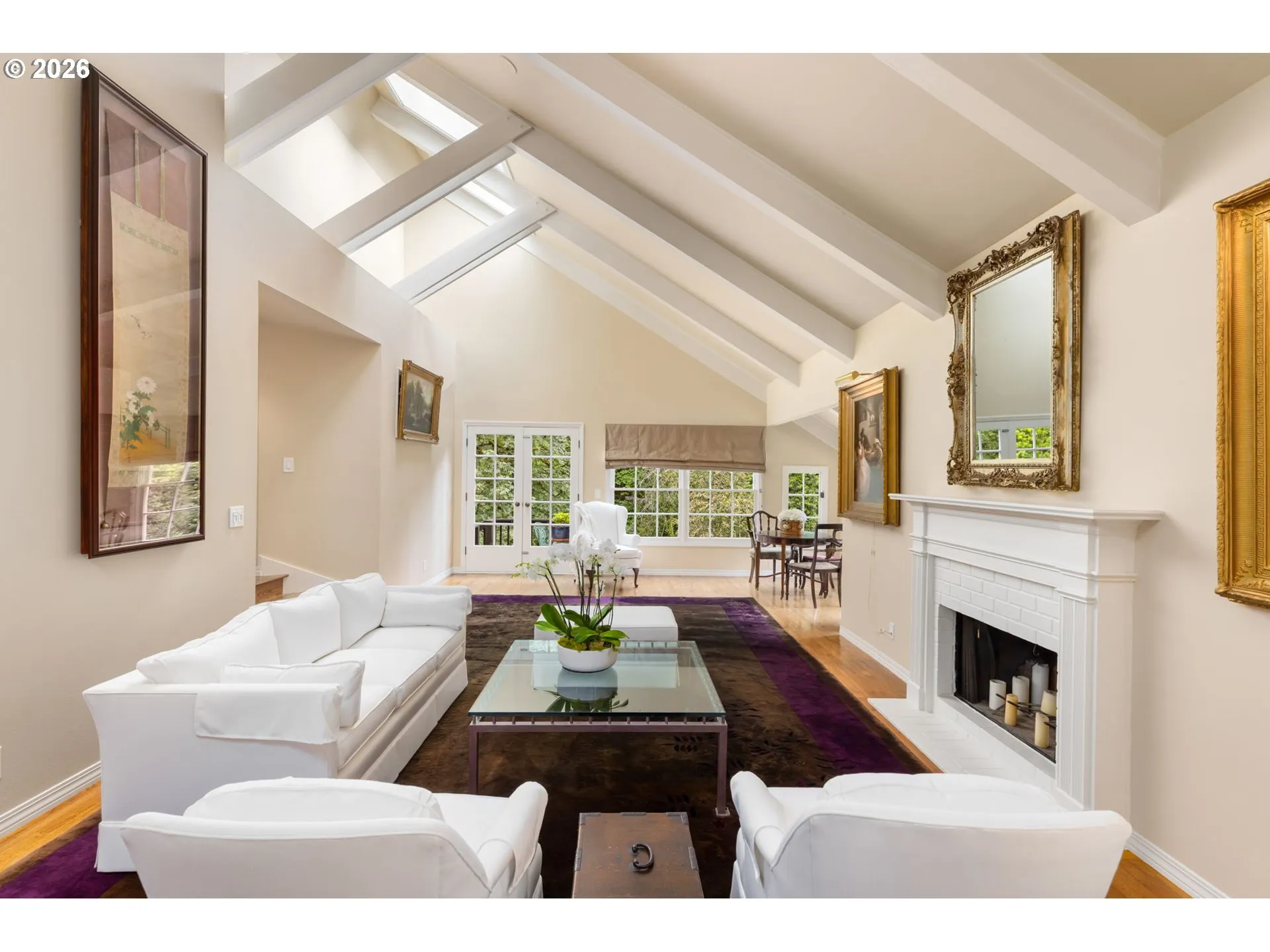 Living Room-Vaulted Ceilings