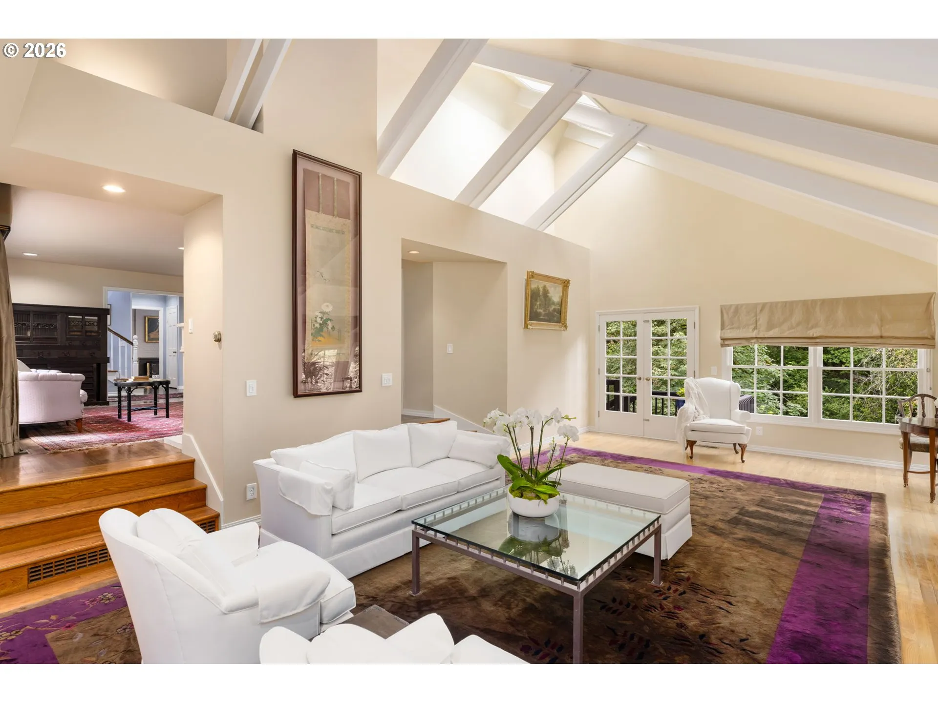 Living Room-Vaulted Ceilings