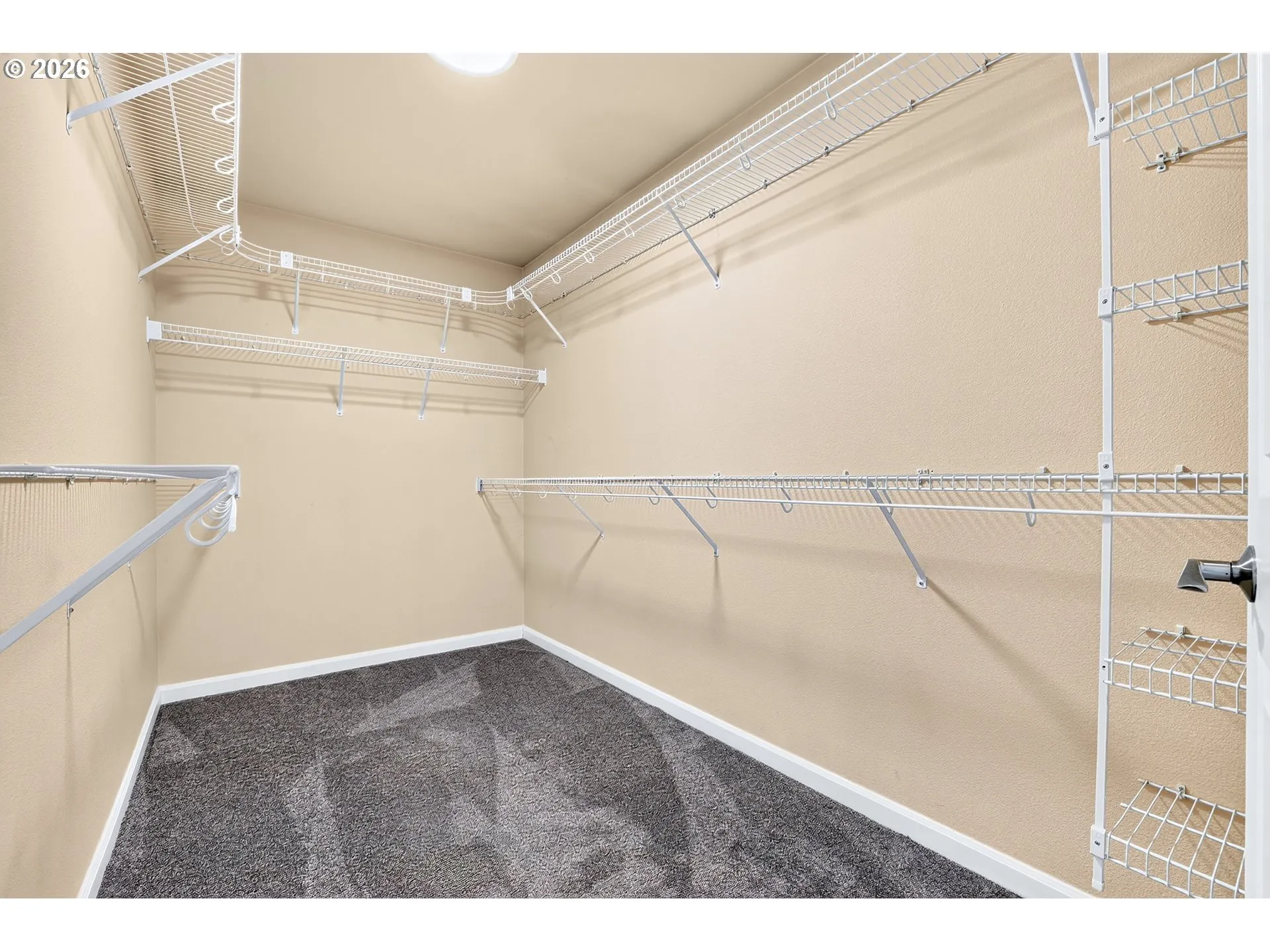 Bedroom, Owner's Suite-Walk-In Closet