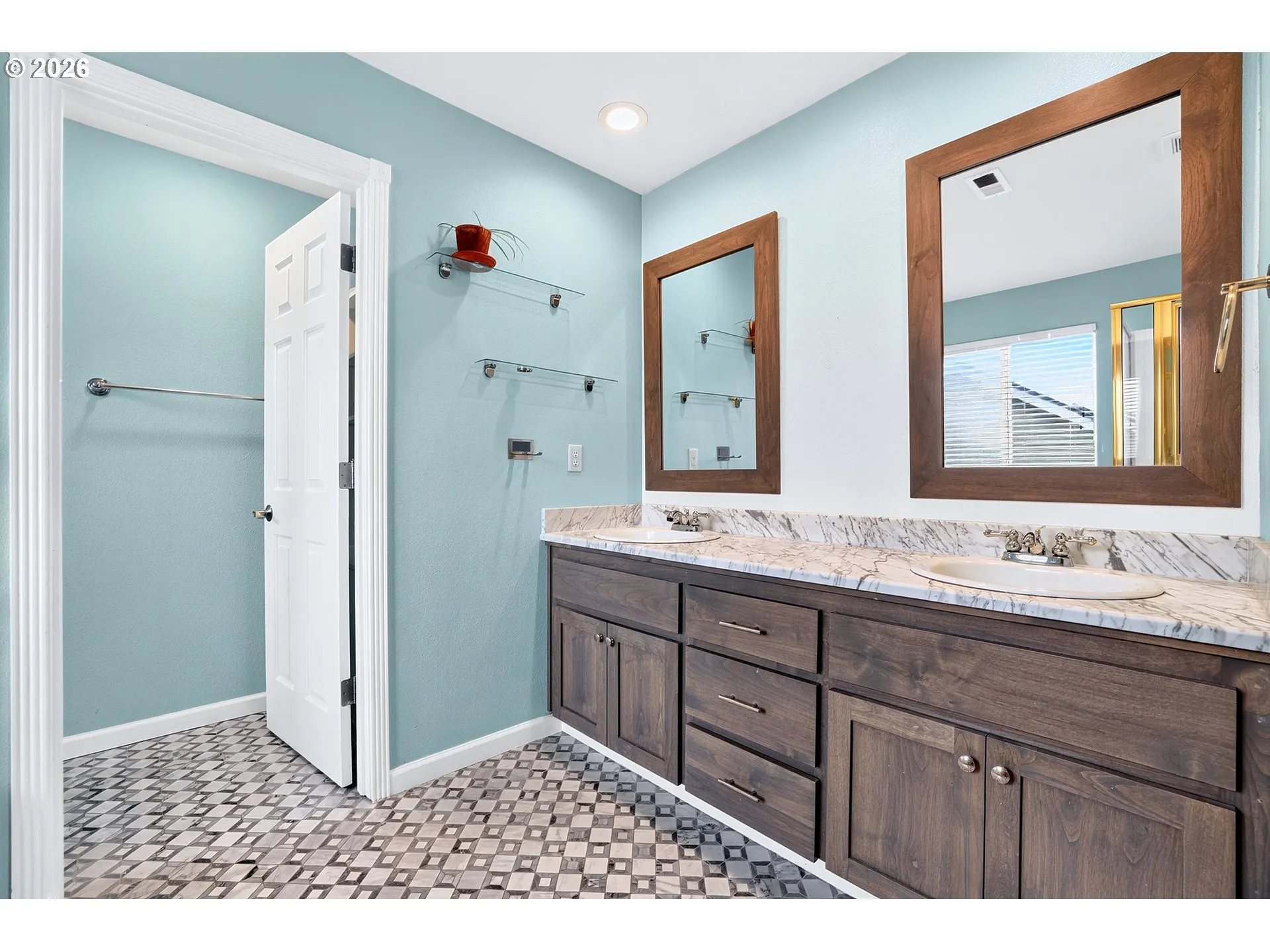 Bathroom-Double Sinks