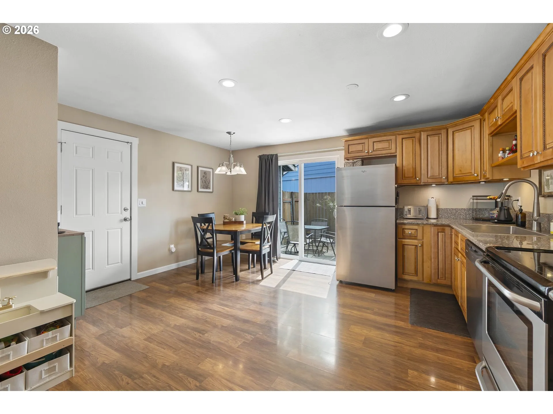 Kitchen/Nook-Eating Area