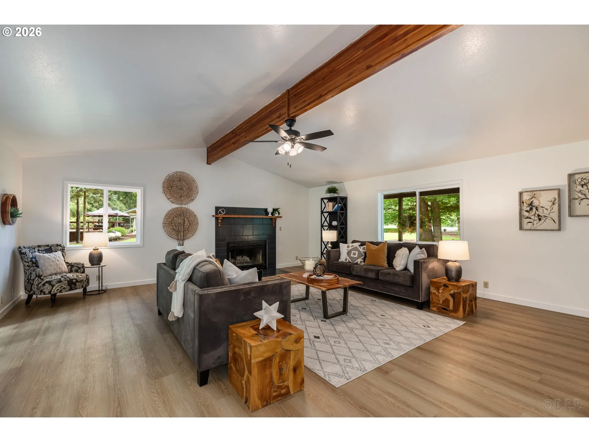 Living Room-Vaulted Ceilings