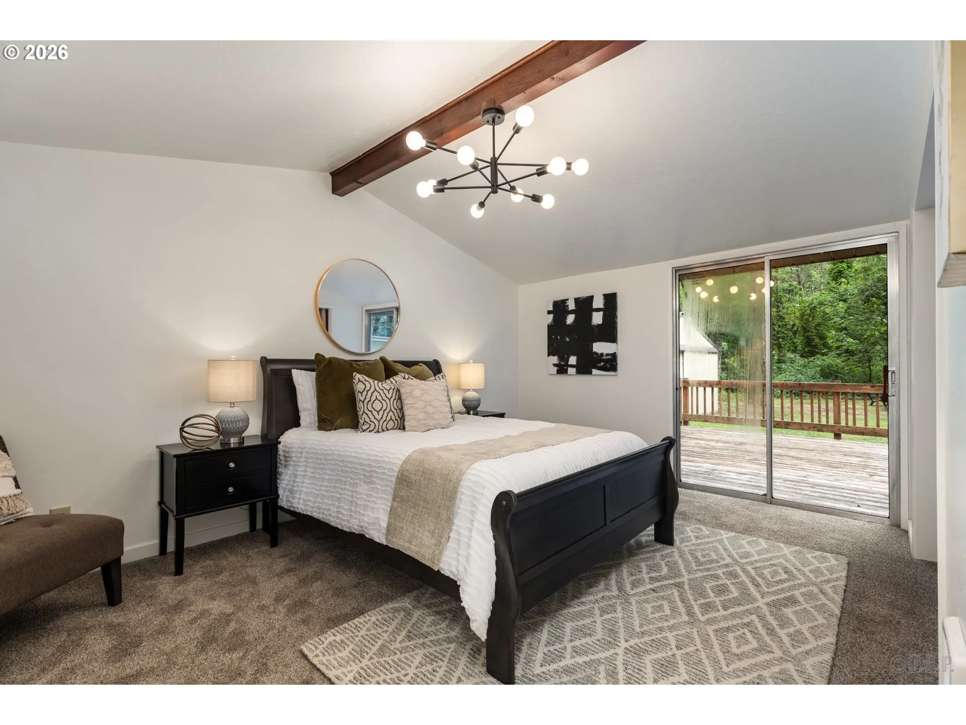 Bedroom, Primary