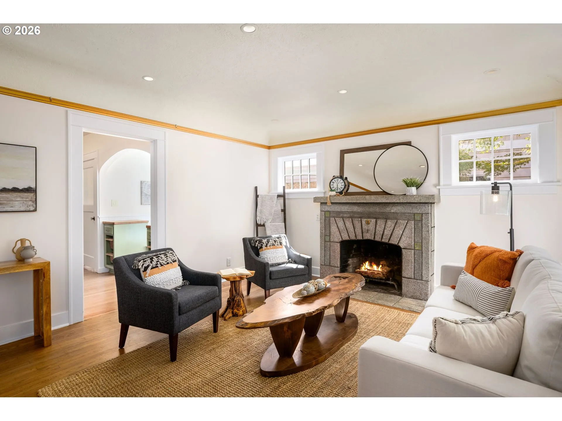 Living Room-Fireplace
