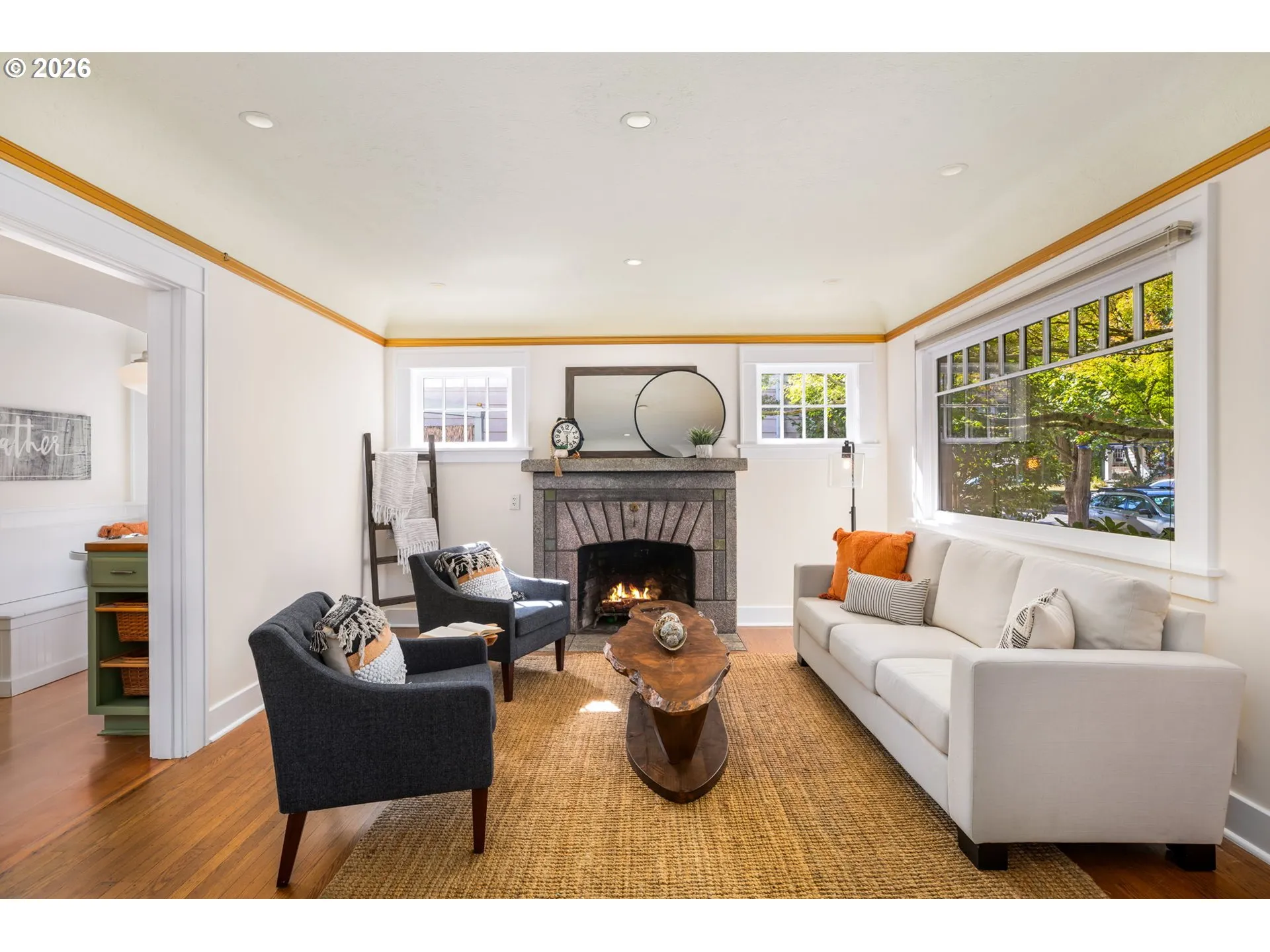 Living Room-Fireplace