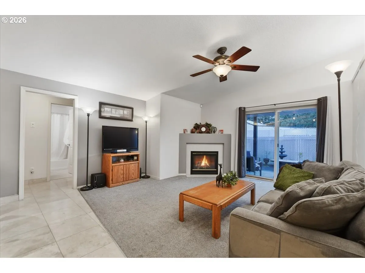 Family Room-Ceiling Fan