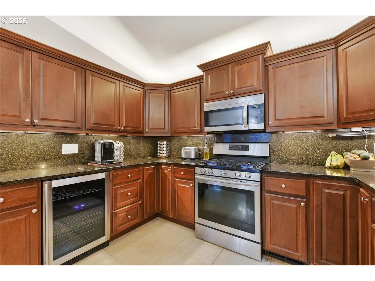 Kitchen-Oven