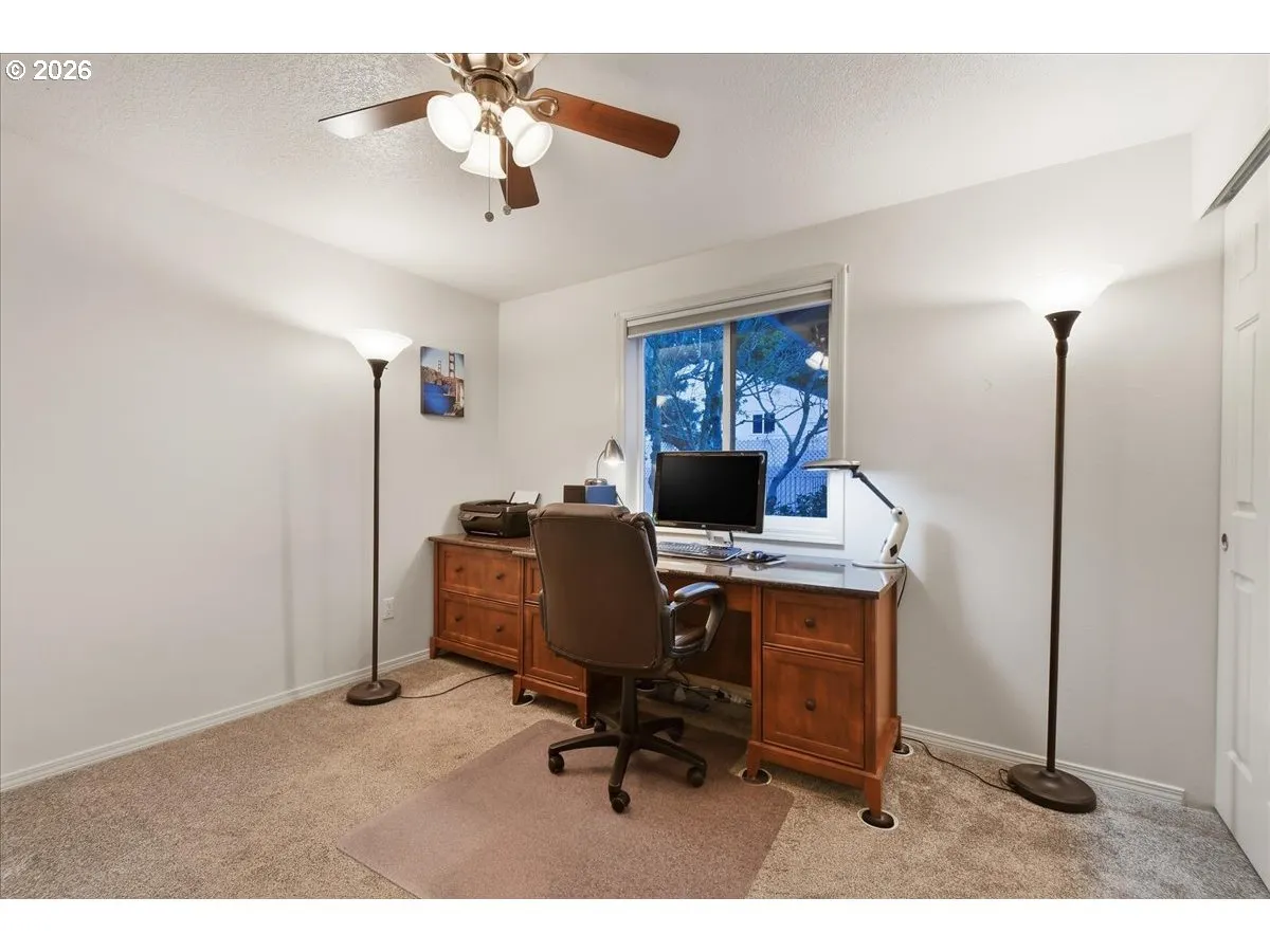Bedroom-Ceiling Fan