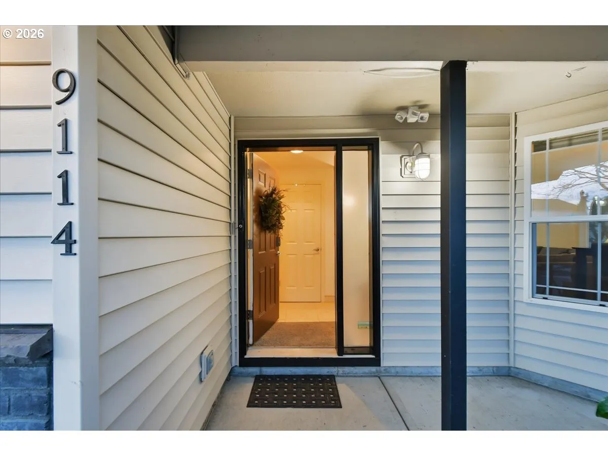 Entrance/Foyer