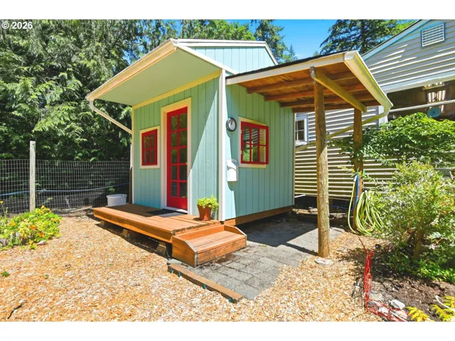 Shed