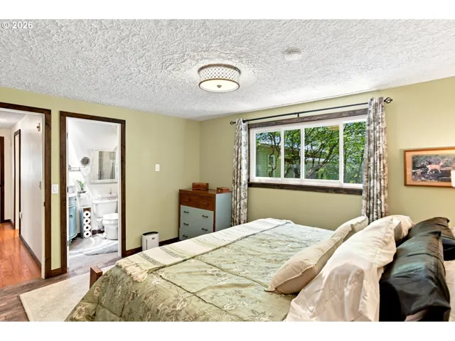Bedroom, Owner's Suite