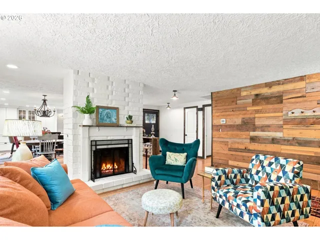 Living Room-Fireplace