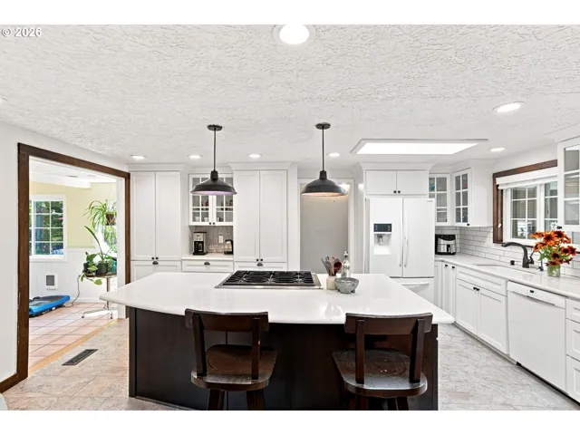 Kitchen-Island