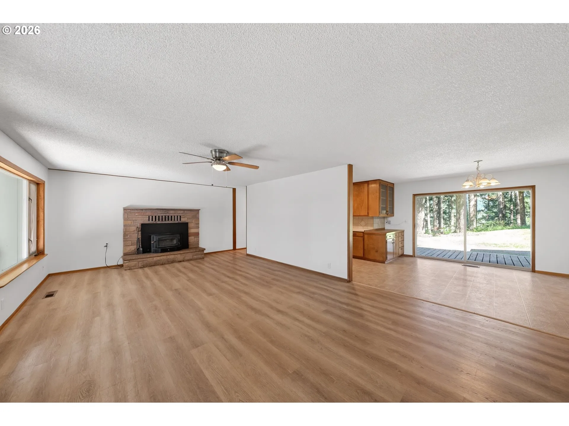 Living Room/Dining Room
