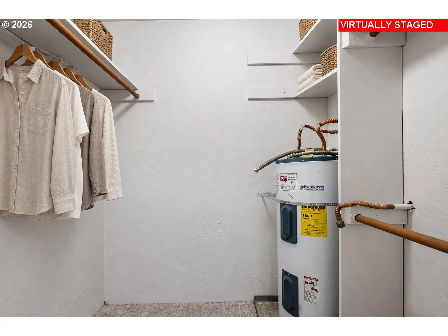 Bedroom, Owner's Suite-Walk-In Closet
