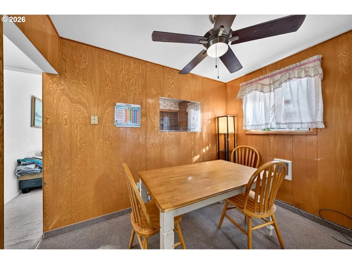 Dining Area-Ceiling Fan
