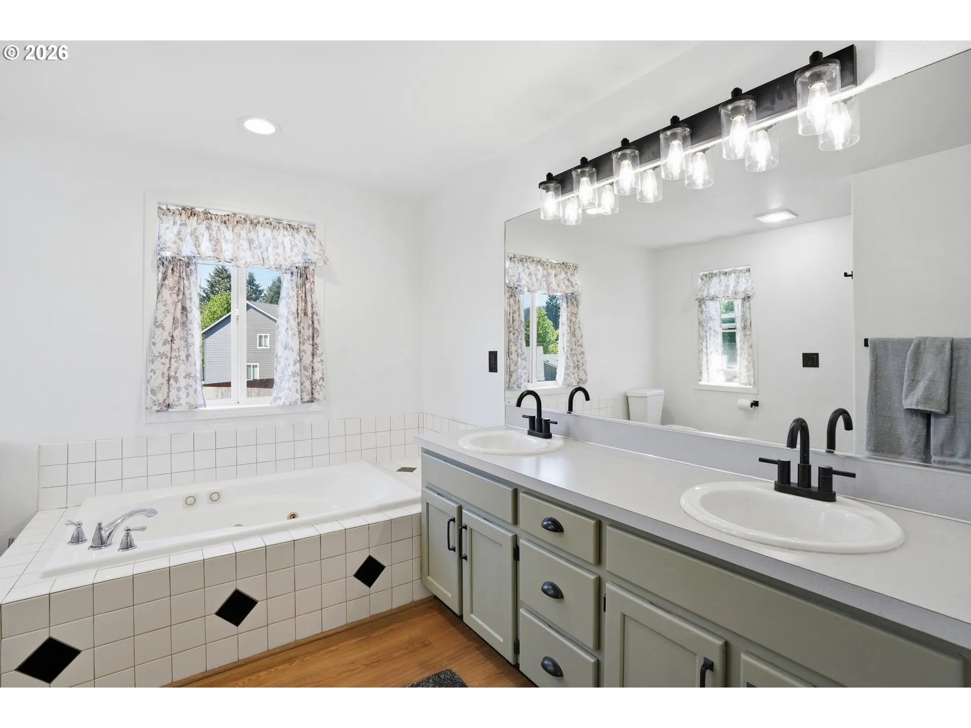Primary Bedroom-Attached Bathroom
