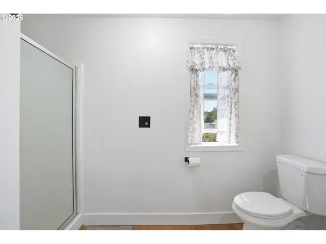 Primary Bedroom-Attached Bathroom