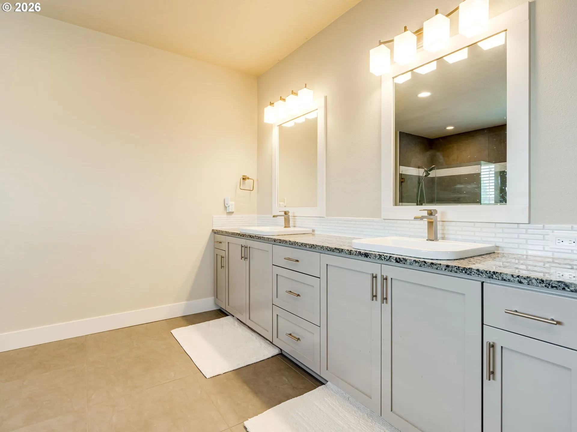 Bathroom, Attached-Double Sinks