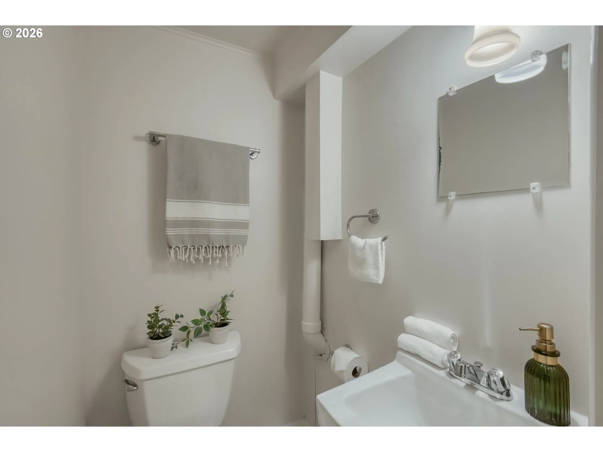 Bathroom-Lower