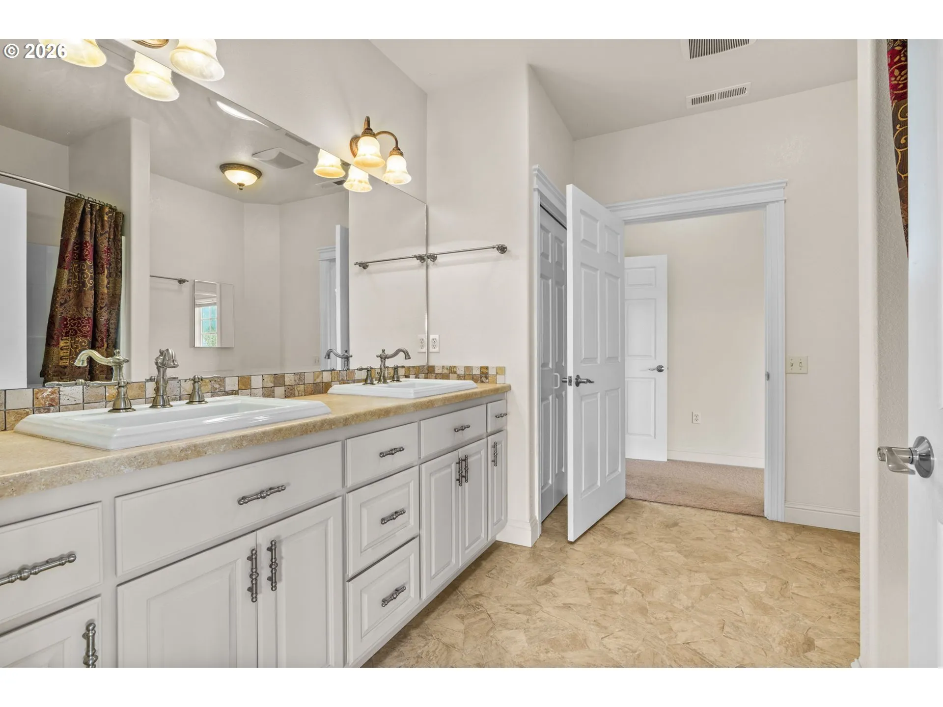 Attached Bathroom #2-Jack and Jill
