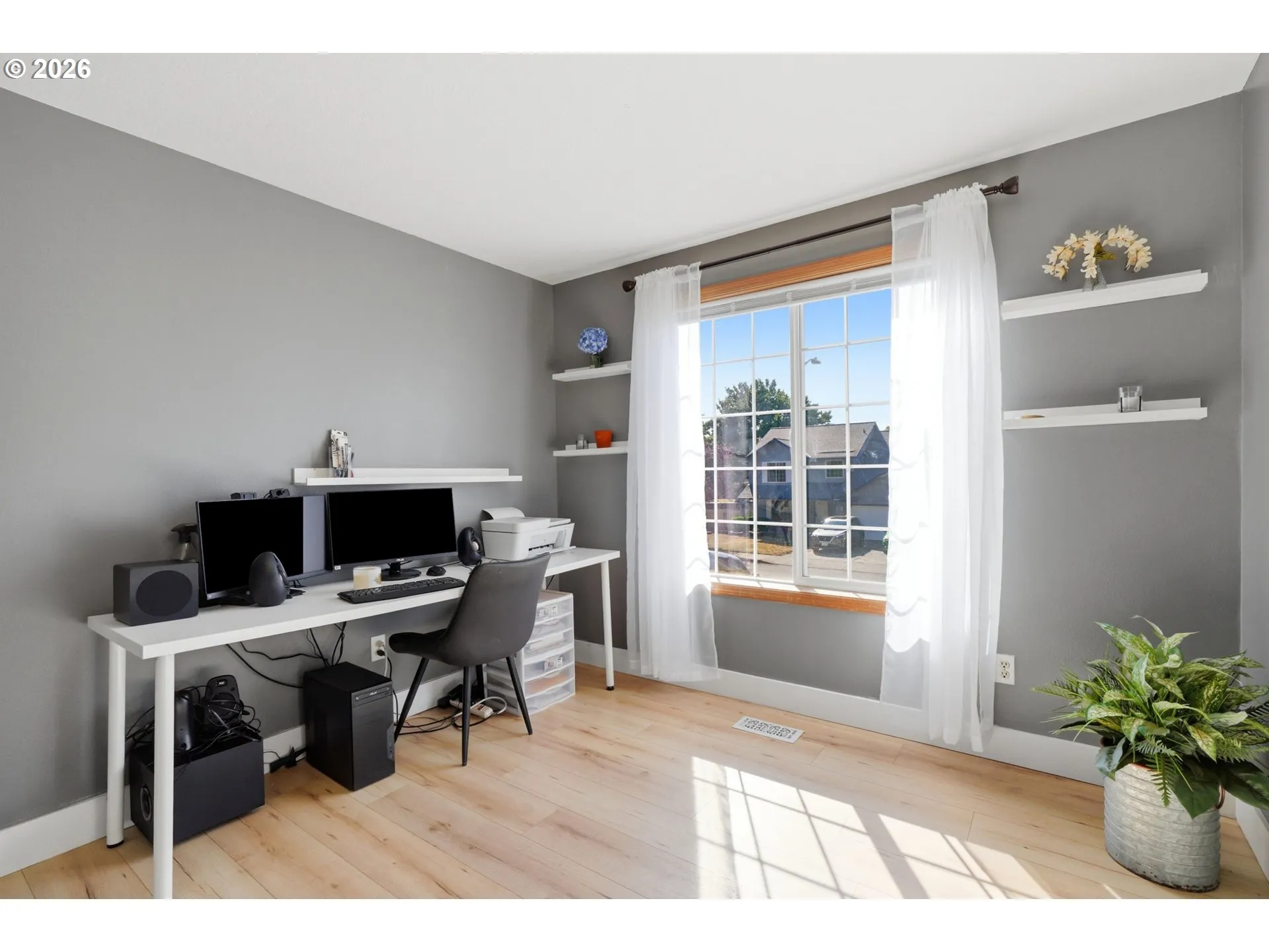 Den/Office-Main
