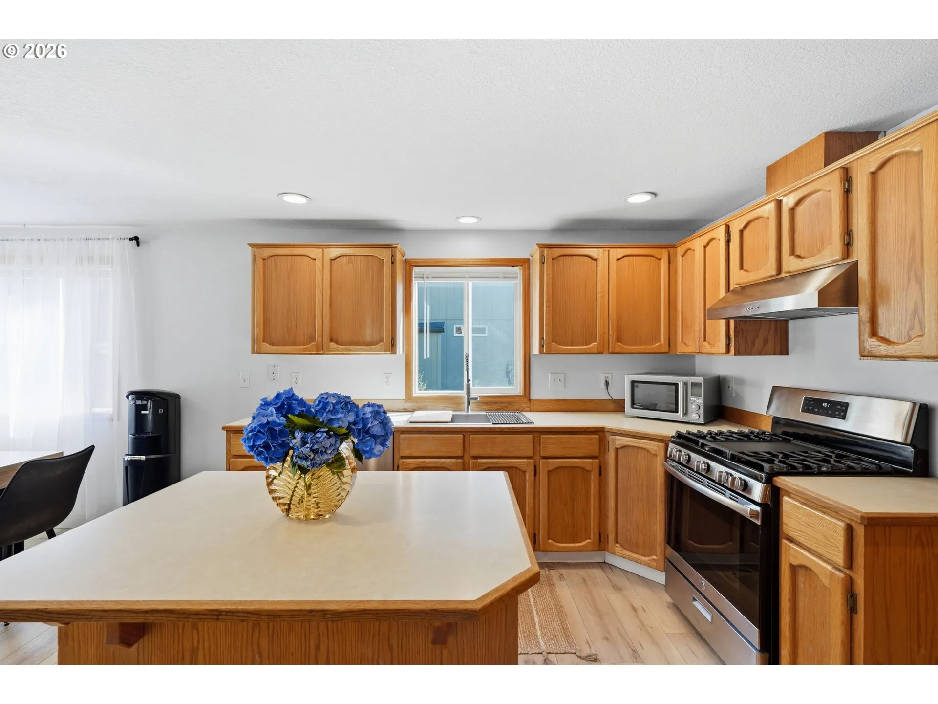 Kitchen-Island