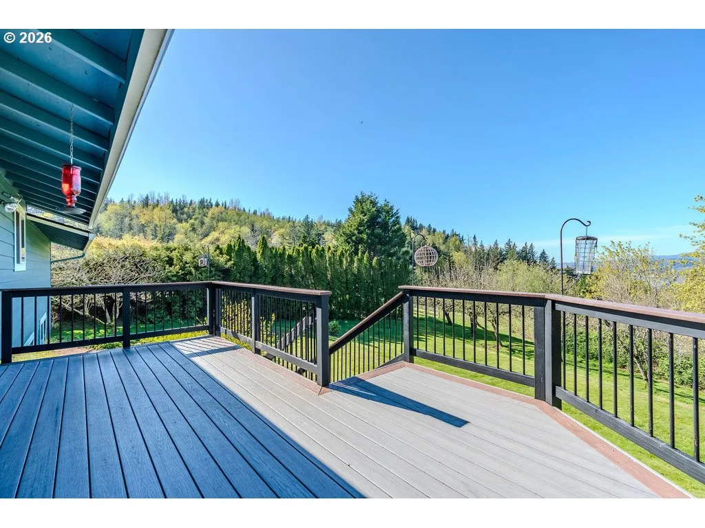 Deck-Upper